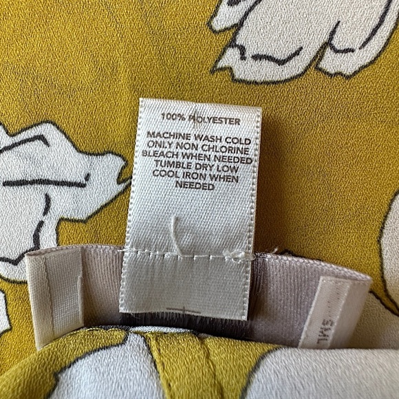 LOFT | NWOT SLEEVELESS FLORAL TANK STYLE TOP MUSTARD YELLOW WHITE | EXTRA SMALL - Picture 8 of 9